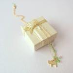 Kitty Luvs Green Necklace -14k Gold With Swarovski..